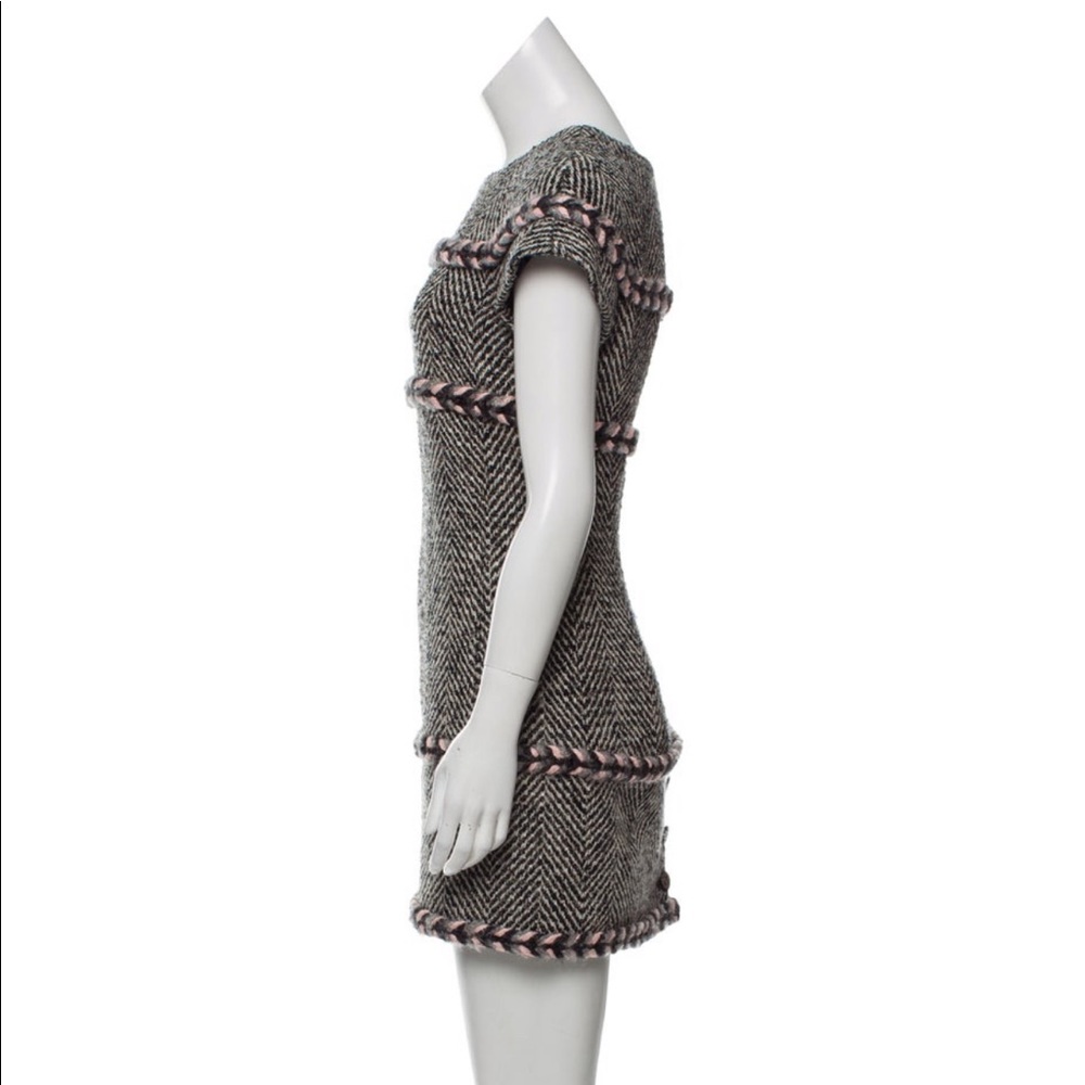 Authentic Chanel dress - Picture 2 of 5